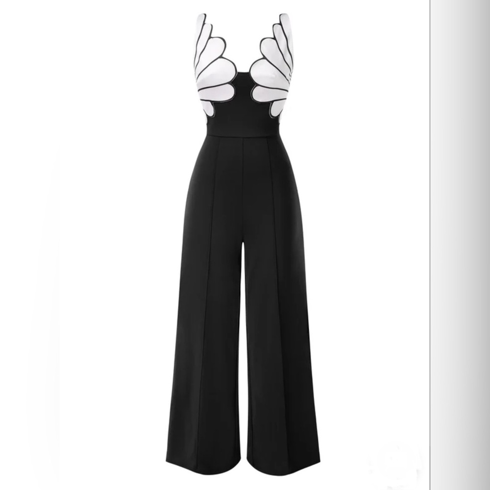 FLORAL PATCHWORK V-NECK
STRAPS JUMPSUIT